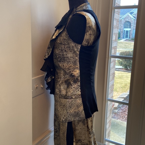 Royal Underground Leather Vest - Picture 11 of 16